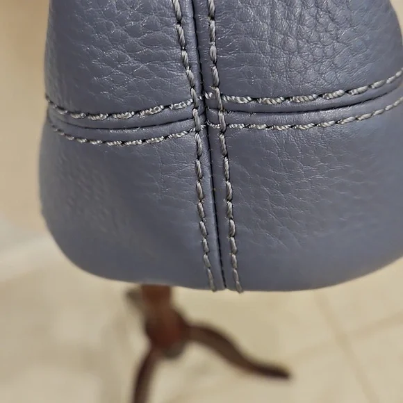 The Sak Leather Shoulder Bag - Picture 4 of 8